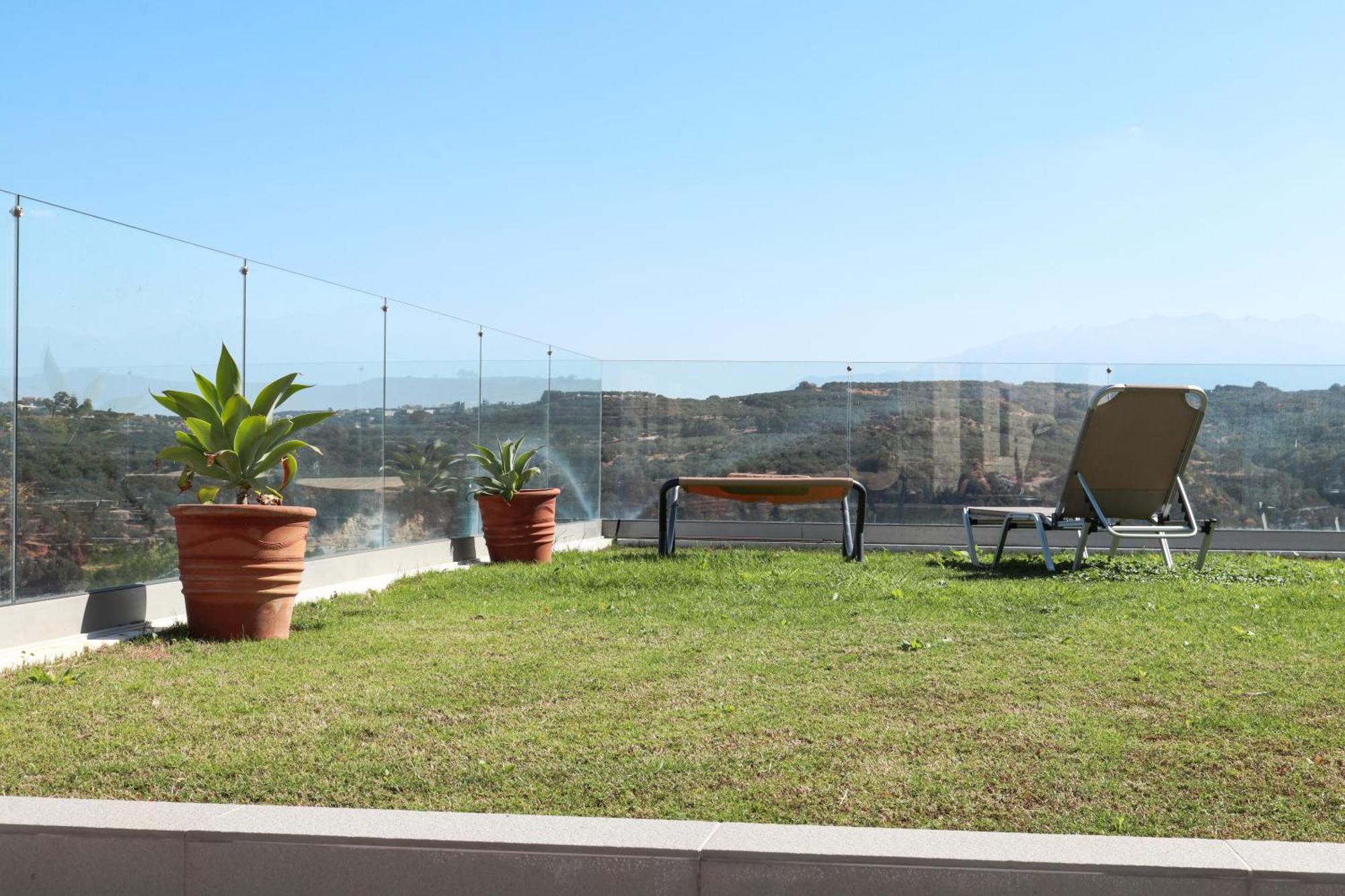 Cream Cozy Getaway - 3 Pearls Pool Retreat Apartment Dempla Exterior photo